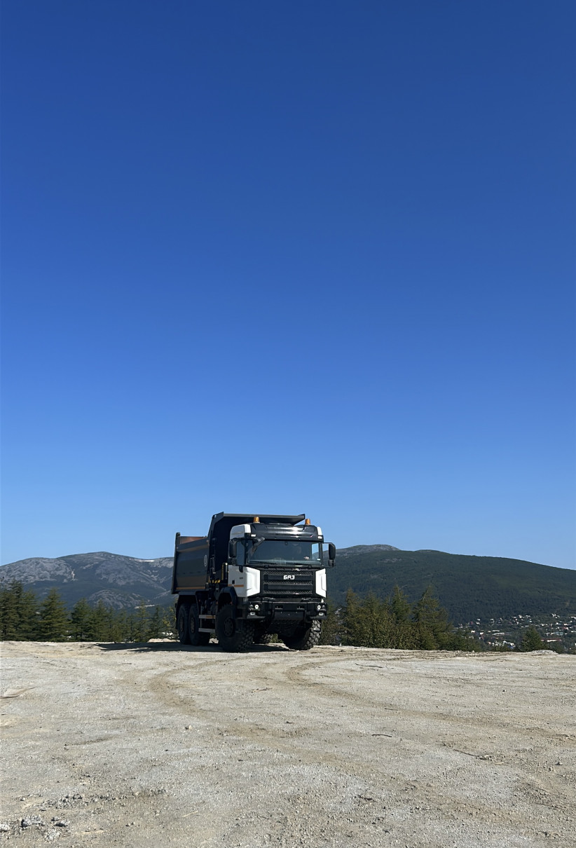 Самосвал БАЗ S32A50 на испытаниях
